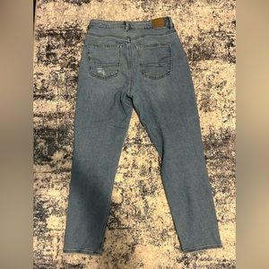American Eagle Mom Jeans